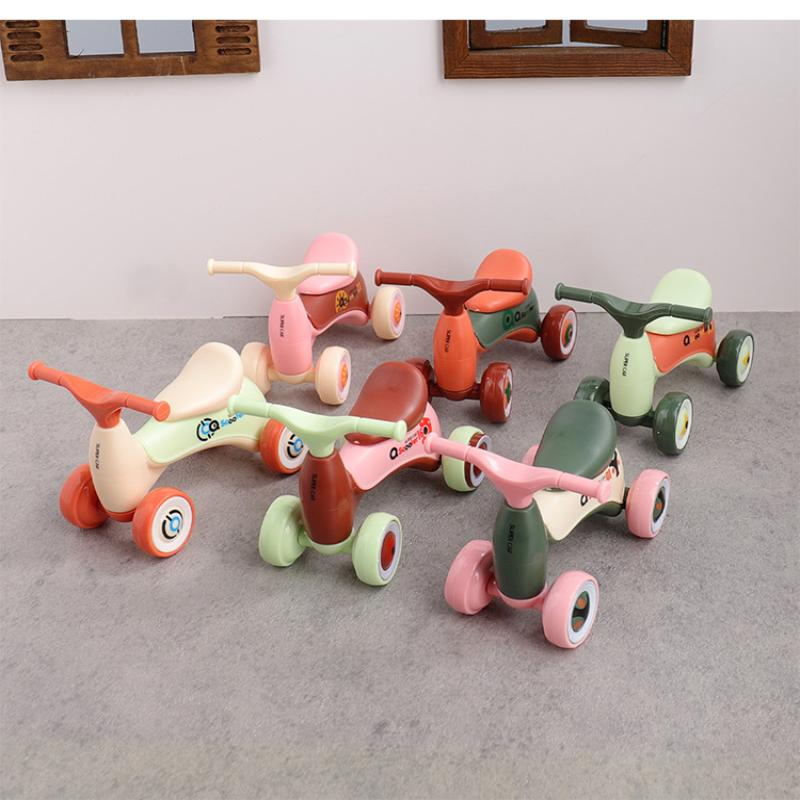 1Pcs Simulation Mini Cute Kids - Kids Toys Scooter recension och pris